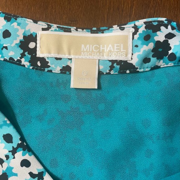 Michael Michael Kors Cold Shoulder Top and Matching Skirt Set - Picture 4 of 4